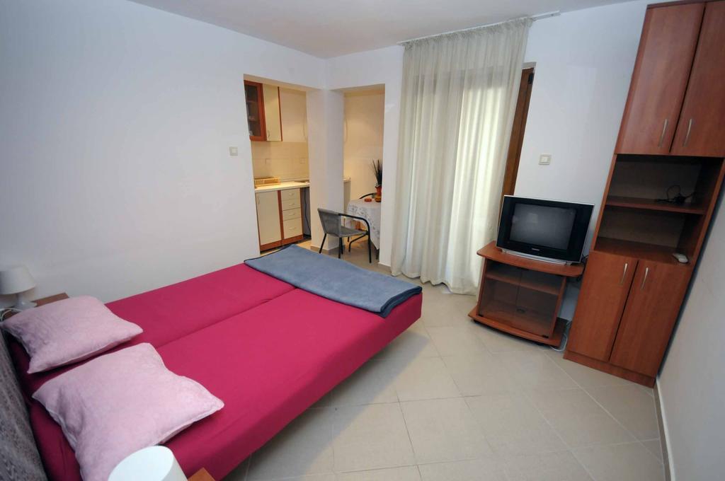 Buba Guest House Budva Rum bild